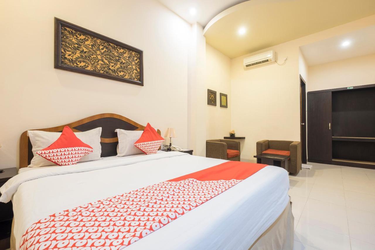 Oyo 424 Asia Hotel Makassar Dış mekan fotoğraf