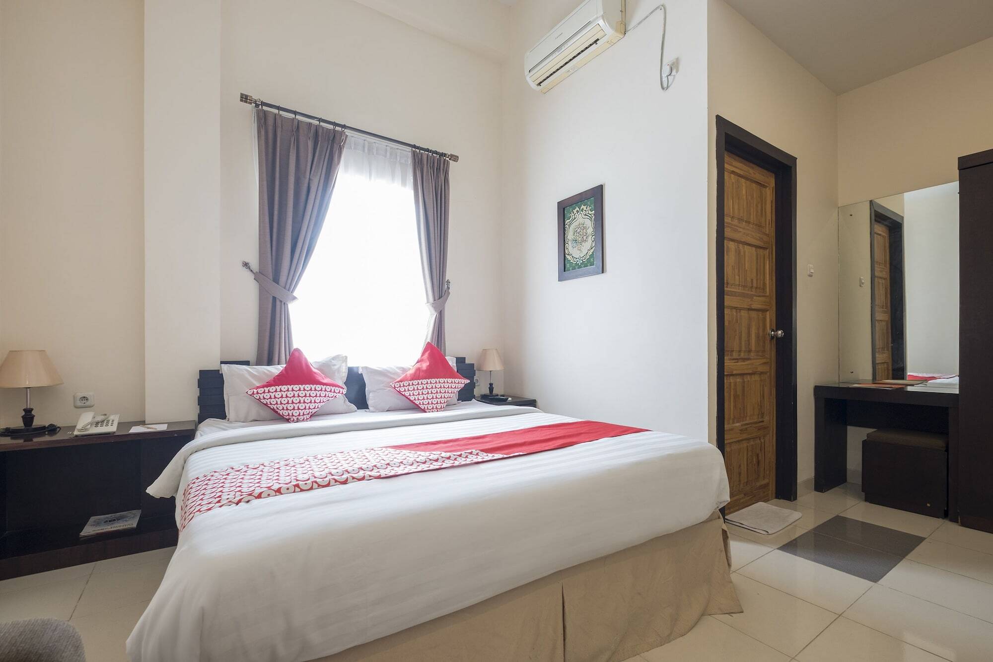 Oyo 424 Asia Hotel Makassar Dış mekan fotoğraf
